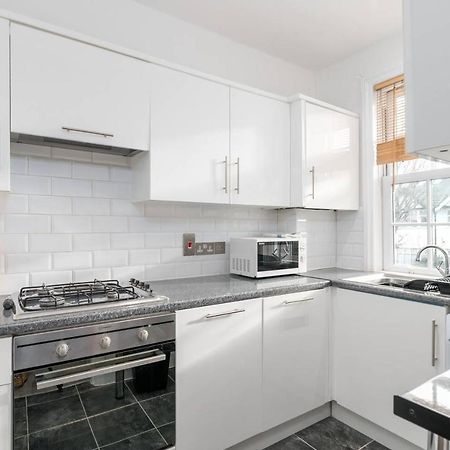 Guestready - Modern 2-Bed For 4 In Golders Green! 런던 외부 사진
