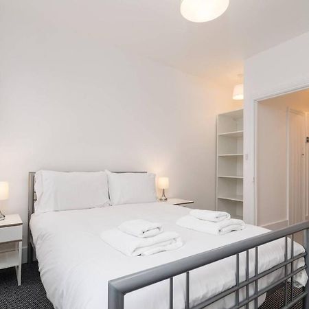 Guestready - Modern 2-Bed For 4 In Golders Green! 런던 외부 사진