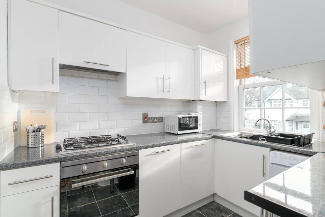 Guestready - Modern 2-Bed For 4 In Golders Green! 런던 외부 사진